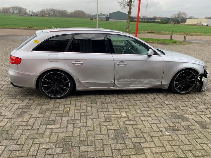 Audi A4 Avant 2.0 TFSI 16V Sloopvoertuig (2010, Grijs)