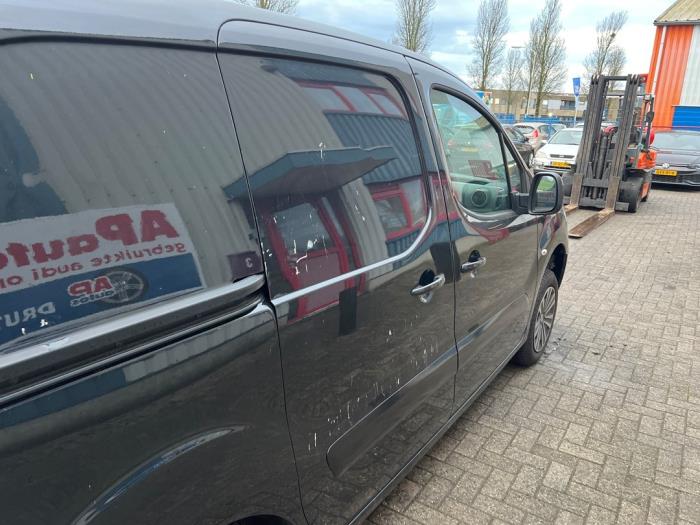 Peugeot Partner 1.6 BlueHDi 100 Sloopvoertuig (2017, Zwart)