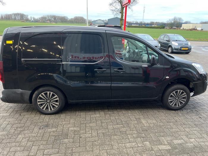 Peugeot Partner 1.6 BlueHDi 100 Sloopvoertuig (2017, Zwart)