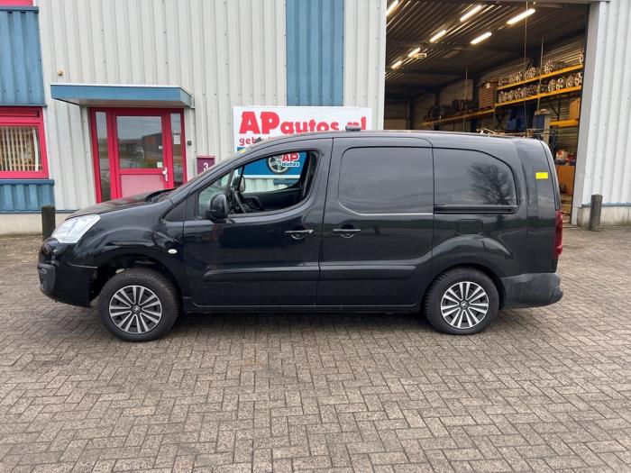 Peugeot Partner 1.6 BlueHDi 100 Sloopvoertuig (2017, Zwart)