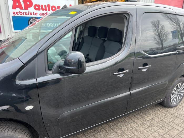 Peugeot Partner 1.6 BlueHDi 100 Sloopvoertuig (2017, Zwart)