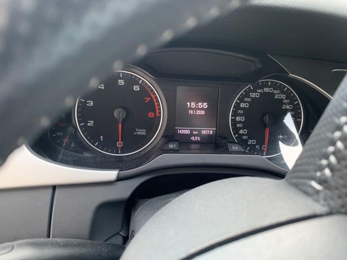 Audi A4 Avant 2.0 TFSI 16V Sloopvoertuig (2011, Zwart)