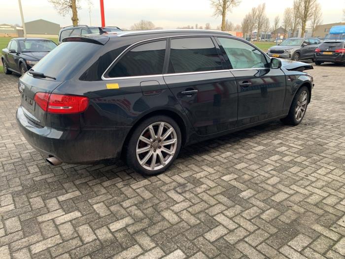 Audi A4 Avant 2.0 TFSI 16V Sloopvoertuig (2011, Zwart)