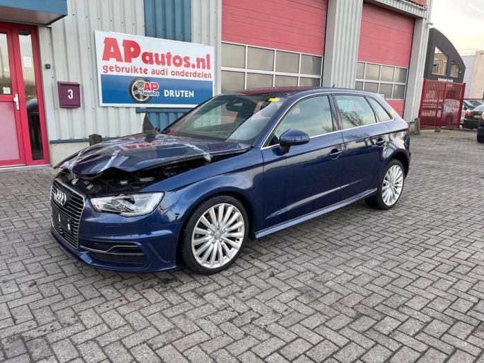 Audi A3 Sportback 1.4 TFSI 16V e-tron Sloopvoertuig (2015, Blauw)
