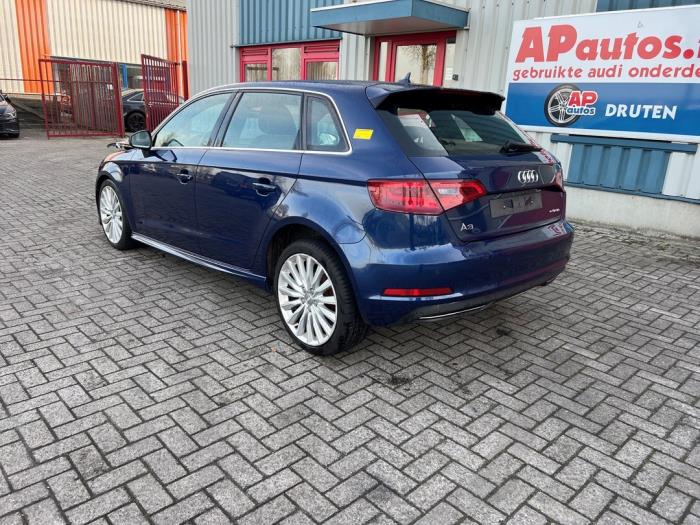 Audi A3 Sportback 1.4 TFSI 16V e-tron Sloopvoertuig (2015, Blauw)