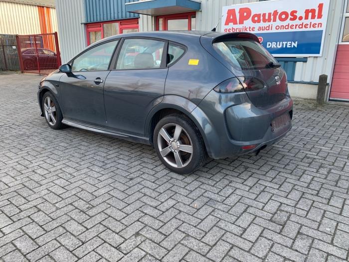Seat Leon 2.0 FSI 16V Sloopvoertuig (2006, Grijs)