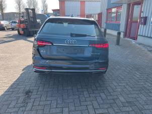 Audi A4 Avant 2.0 40 TFSI Mild Hybrid 16V Sloopvoertuig (2020, Grijs)