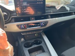 Audi A4 Avant 2.0 40 TFSI Mild Hybrid 16V Sloopvoertuig (2020, Grijs)