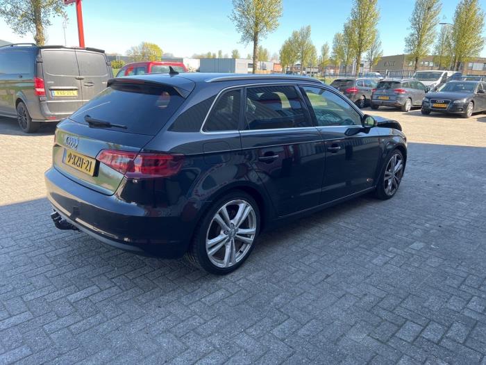 Audi A3 Sportback 1.6 TDI 16V Sloopvoertuig (2013, Zwart)