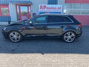 Audi A3 Sportback 1.6 TDI 16V Sloopvoertuig (2013, Zwart)