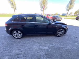 Audi A3 Sportback 1.6 TDI 16V Sloopvoertuig (2013, Zwart)