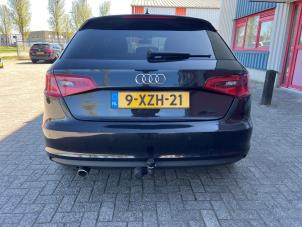 Audi A3 Sportback 1.6 TDI 16V Sloopvoertuig (2013, Zwart)