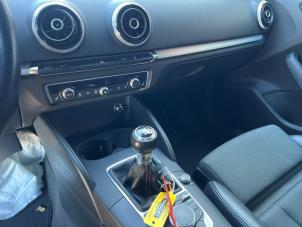 Audi A3 Sportback 1.6 TDI 16V Sloopvoertuig (2013, Zwart)