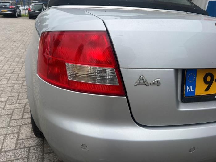 Audi A4 Cabriolet 3.0 V6 30V Schadevoertuig (2004, Grijs)
