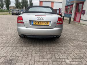 Audi A4 Cabriolet 3.0 V6 30V Schadevoertuig (2004, Grijs)
