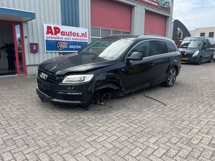 Audi Q7 4.2 FSI V8 32V  (Sloop)