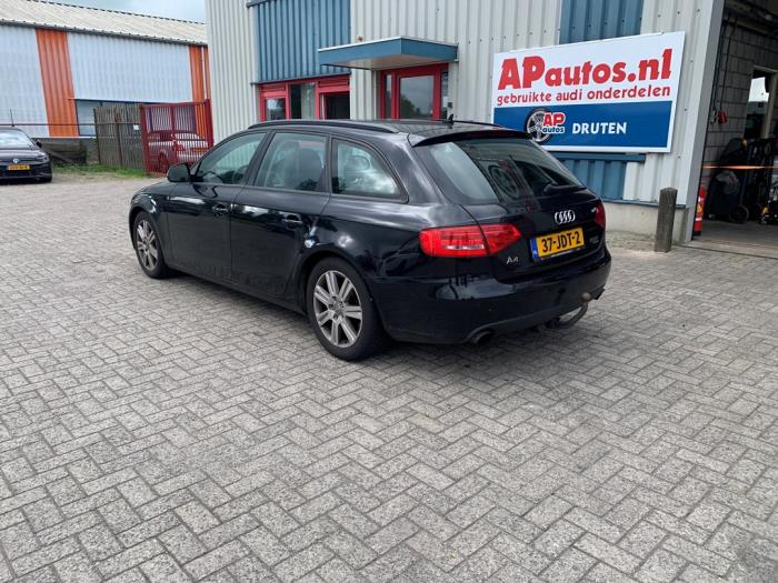 Audi A4 Avant 2.0 TFSI 16V Quattro Schadevoertuig (2009, Zwart)