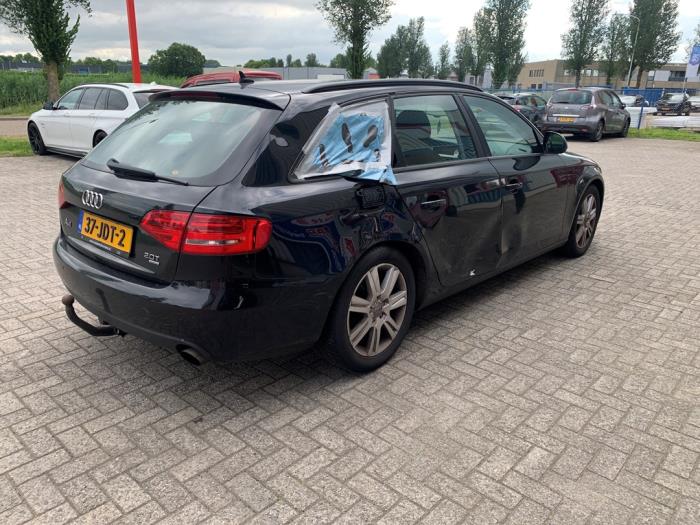 Audi A4 Avant 2.0 TFSI 16V Quattro Schadevoertuig (2009, Zwart)