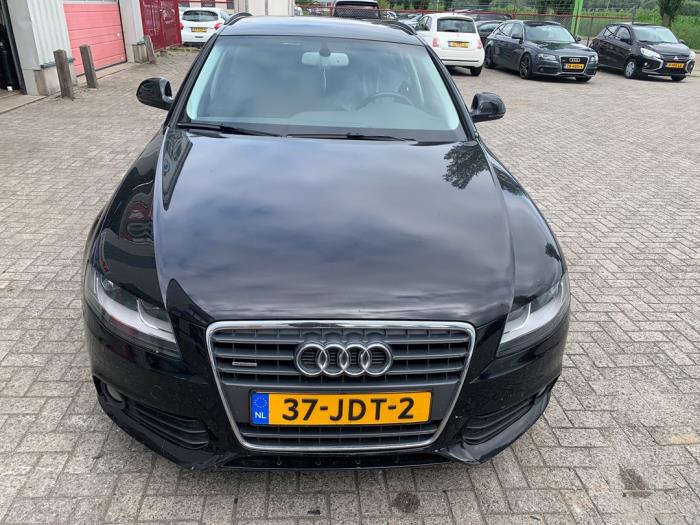 Audi A4 Avant 2.0 TFSI 16V Quattro Schadevoertuig (2009, Zwart)