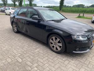 Audi A4 Avant 2.0 TFSI 16V Quattro Schadevoertuig (2009, Zwart)