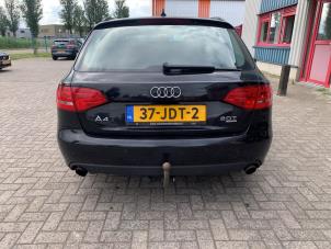 Audi A4 Avant 2.0 TFSI 16V Quattro Schadevoertuig (2009, Zwart)