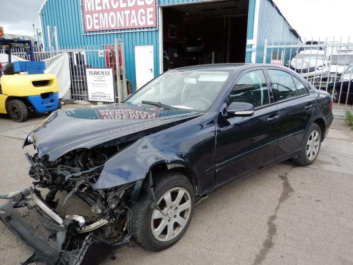 Mercedes E 2.2 E-200 CDI 16V Sloopvoertuig (2007, Blauw)