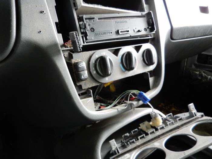 Mercedes ML I 320 3.2 V6 18V Aut.Kat. Sloopvoertuig (1999, Zilver)