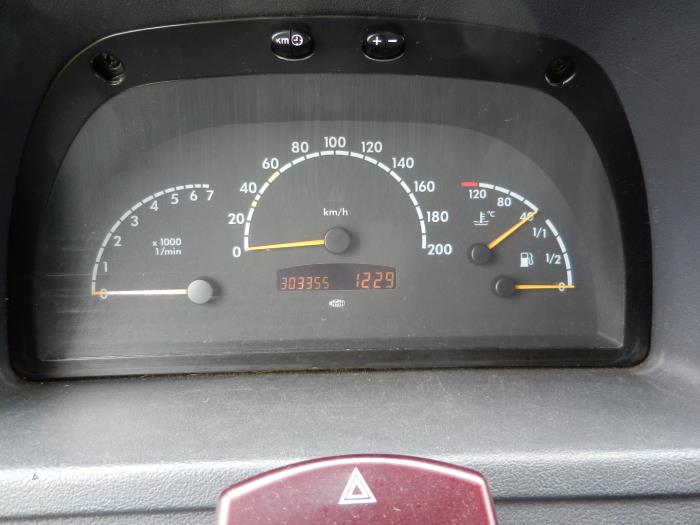 Mercedes Vito 2.2 CDI 108 16V Sloopvoertuig (2000)