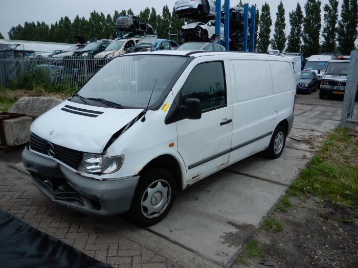 Mercedes Vito 2.2 CDI 108 16V Sloopvoertuig (2000)
