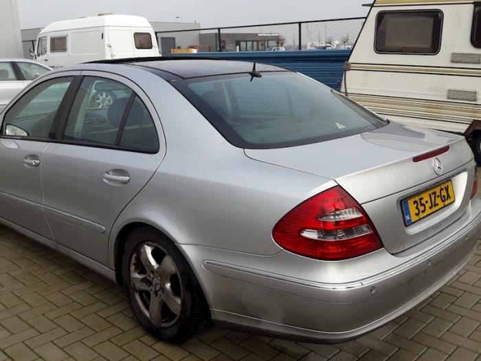 Mercedes E 2.7 E-270 CDI 20V Sloopvoertuig (2002, Grijs)