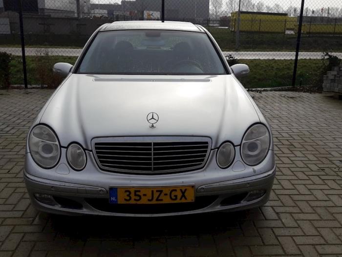 Mercedes E 2.7 E-270 CDI 20V Sloopvoertuig (2002, Grijs)