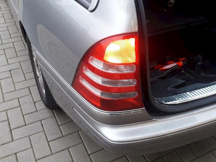 Mercedes C Combi 1.8 C-200K 16V Sloopvoertuig (2002, Grijs)