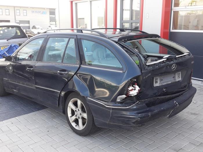 Mercedes C Combi 2.2 C-220 CDI 16V Sloopvoertuig (2005, Metallic, Blauw, Groen)