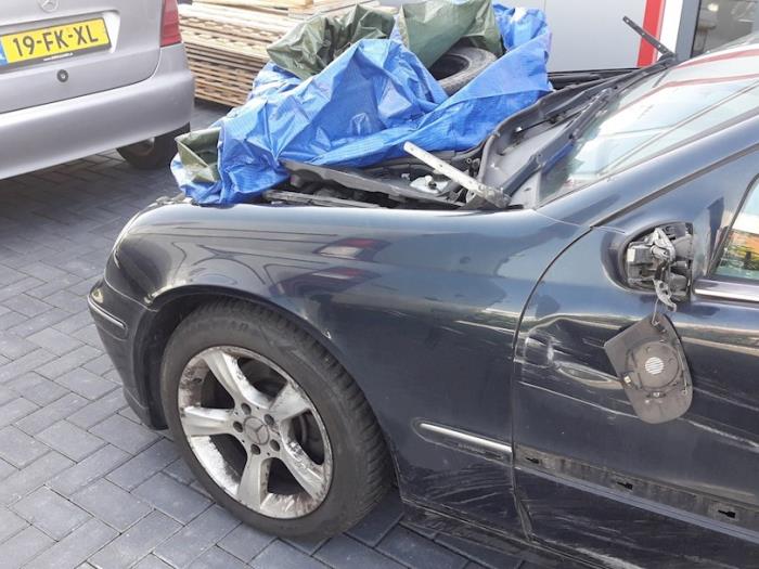 Mercedes C Combi 2.2 C-220 CDI 16V Sloopvoertuig (2005, Metallic, Blauw, Groen)