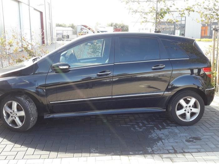 Mercedes B 1.5 B-150 16V Sloopvoertuig (2007, Metallic, Zwart)