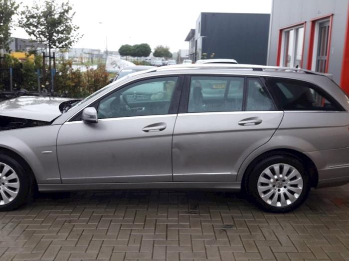 Mercedes C Estate 2.2 C-200 CDI 16V . Sloopvoertuig (2009, Zilver, Champagne, Aluminium)