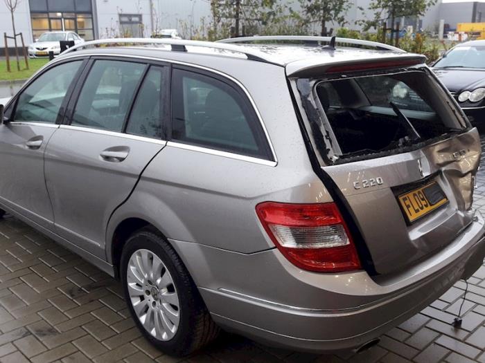 Mercedes C Estate 2.2 C-200 CDI 16V . Sloopvoertuig (2009, Zilver, Champagne, Aluminium)