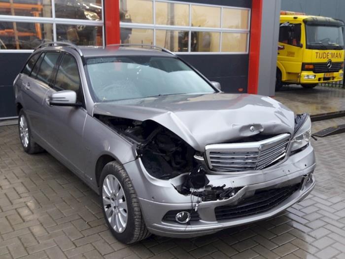 Mercedes C Estate 2.2 C-200 CDI 16V . Sloopvoertuig (2009, Zilver, Champagne, Aluminium)
