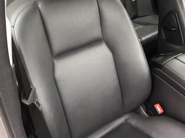 Mercedes C Estate 2.2 C-200 CDI 16V . Sloopvoertuig (2009, Zilver, Champagne, Aluminium)