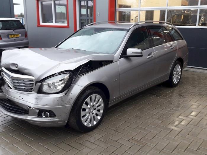 Mercedes C Estate 2.2 C-200 CDI 16V . Sloopvoertuig (2009, Zilver, Champagne, Aluminium)
