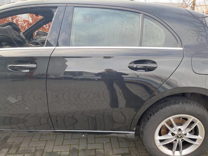 Mercedes A 1.5 A-180d Sloopvoertuig (2020, Zwart)