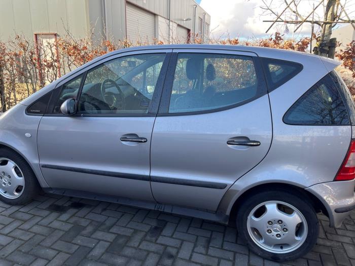 Mercedes A 1.4 A-140 Sloopvoertuig (2000, Zilvergrijs)