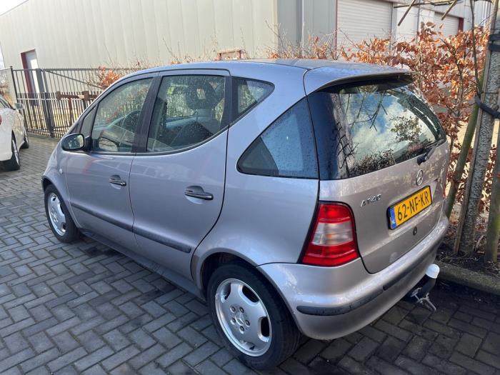 Mercedes A 1.4 A-140 Sloopvoertuig (2000, Zilvergrijs)