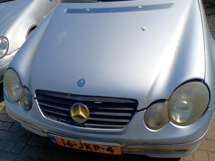 Mercedes C Sportcoupé 2.0 C-180 16V Sloopvoertuig (2002)