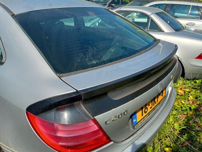 Mercedes C Sportcoupé 2.0 C-180 16V Sloopvoertuig (2002)