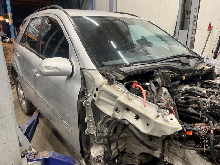 Mercedes ML II 3.0 ML-280 CDI 4-Matic V6 24V Sloopvoertuig (2007, Zilvergrijs, Zilver)