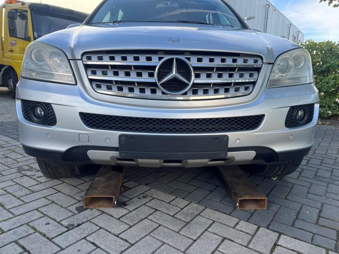 Mercedes ML II 3.0 ML-320 CDI 4-Matic V6 24V Sloopvoertuig (2009, Zilver)