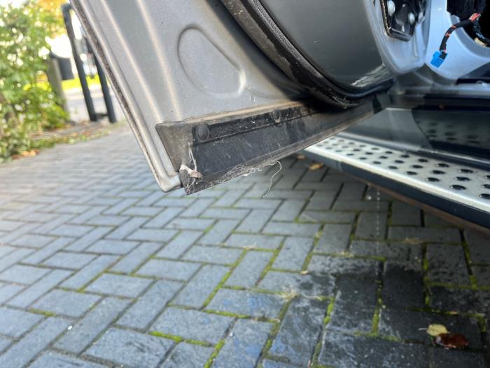 Mercedes ML II 3.0 ML-320 CDI 4-Matic V6 24V Sloopvoertuig (2009, Zilver)