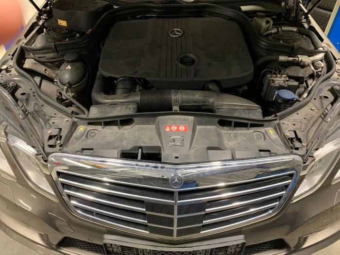 Mercedes E Estate E-200 CDI 16V BlueEfficiency,BlueTEC Sloopvoertuig (2010, Metallic, Bruin)