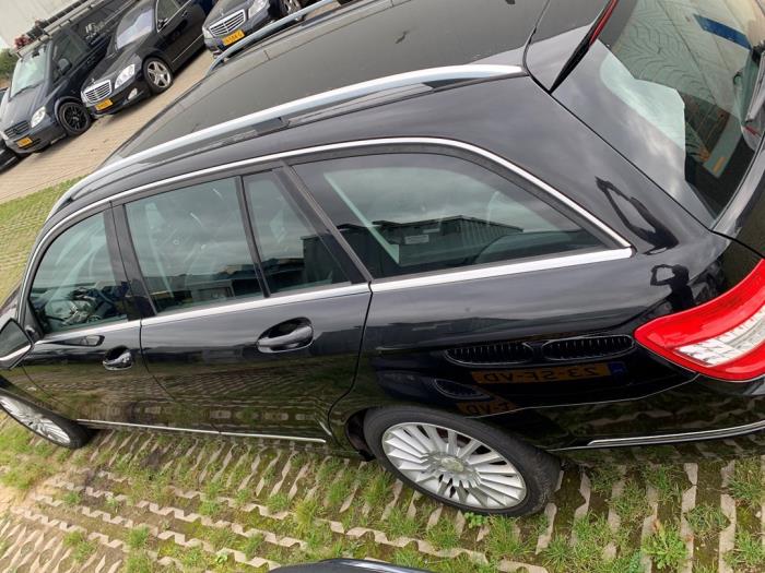 Mercedes C Estate 3.0 C-320 CDI V6 24V Sloopvoertuig (2008, Metallic, Zwart)